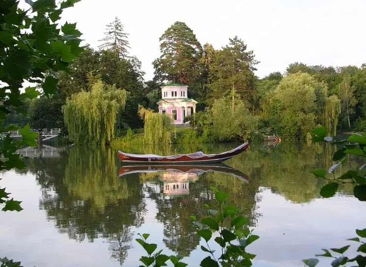 Storozhynets Arboretum, Ukraine